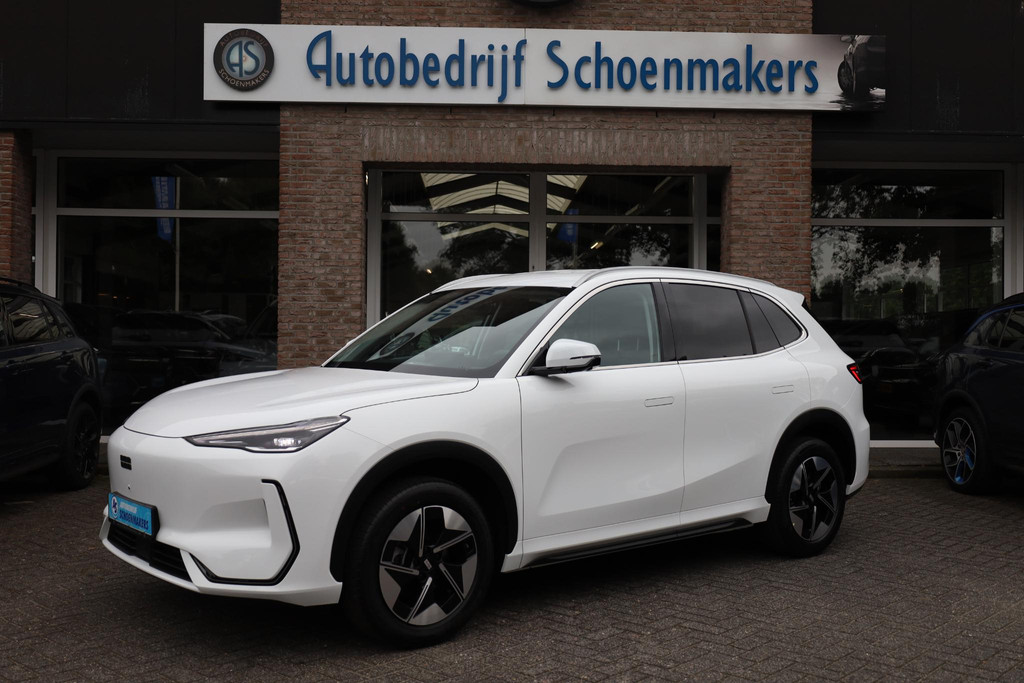 56115233